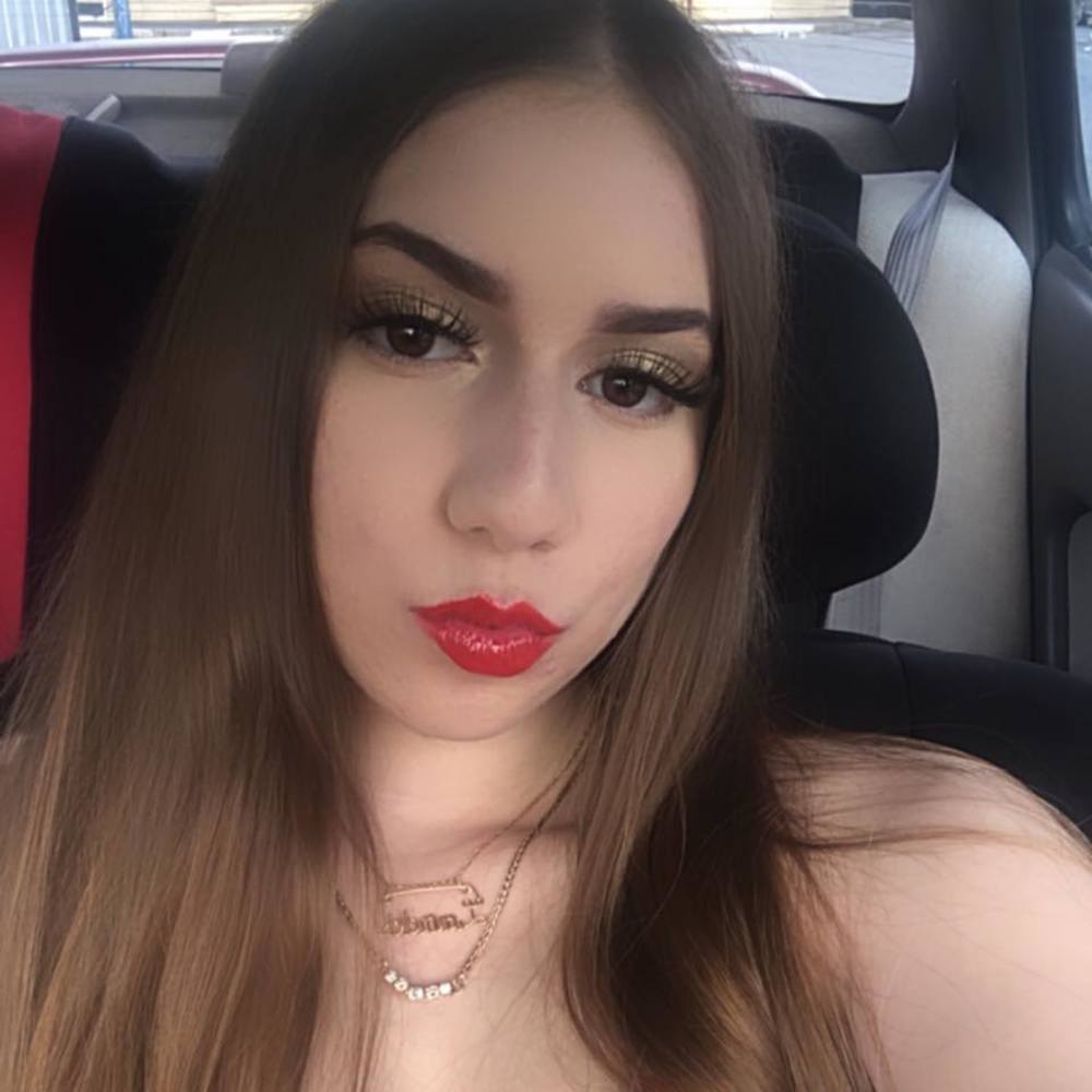 Meet your Posher, Lourdes